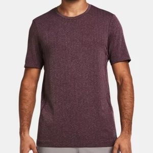 Men's UA RUSH Seamless Short Sleeve -- Dark Maroon